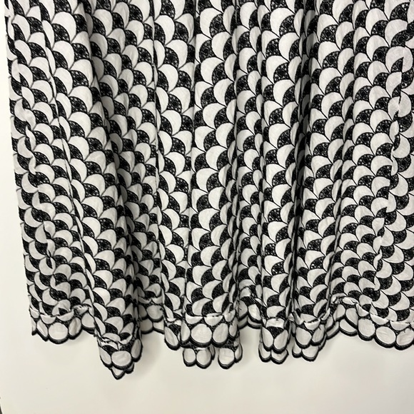 Jessie Liu black and white patterned dress - Picture 4 of 11